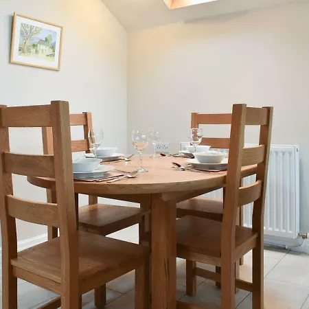 Holiday home Kiernan Boat House *